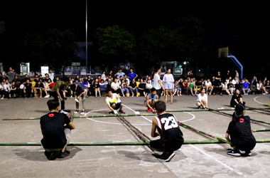 广西九游（中国）一站式服务平台郁江校区竹竿舞晚会